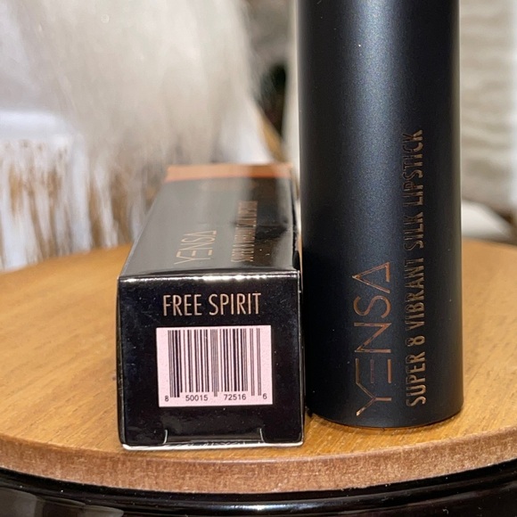 YENSA Super 8 Vibrant Silk Lipstick In Free Spirit - Picture 8 of 12